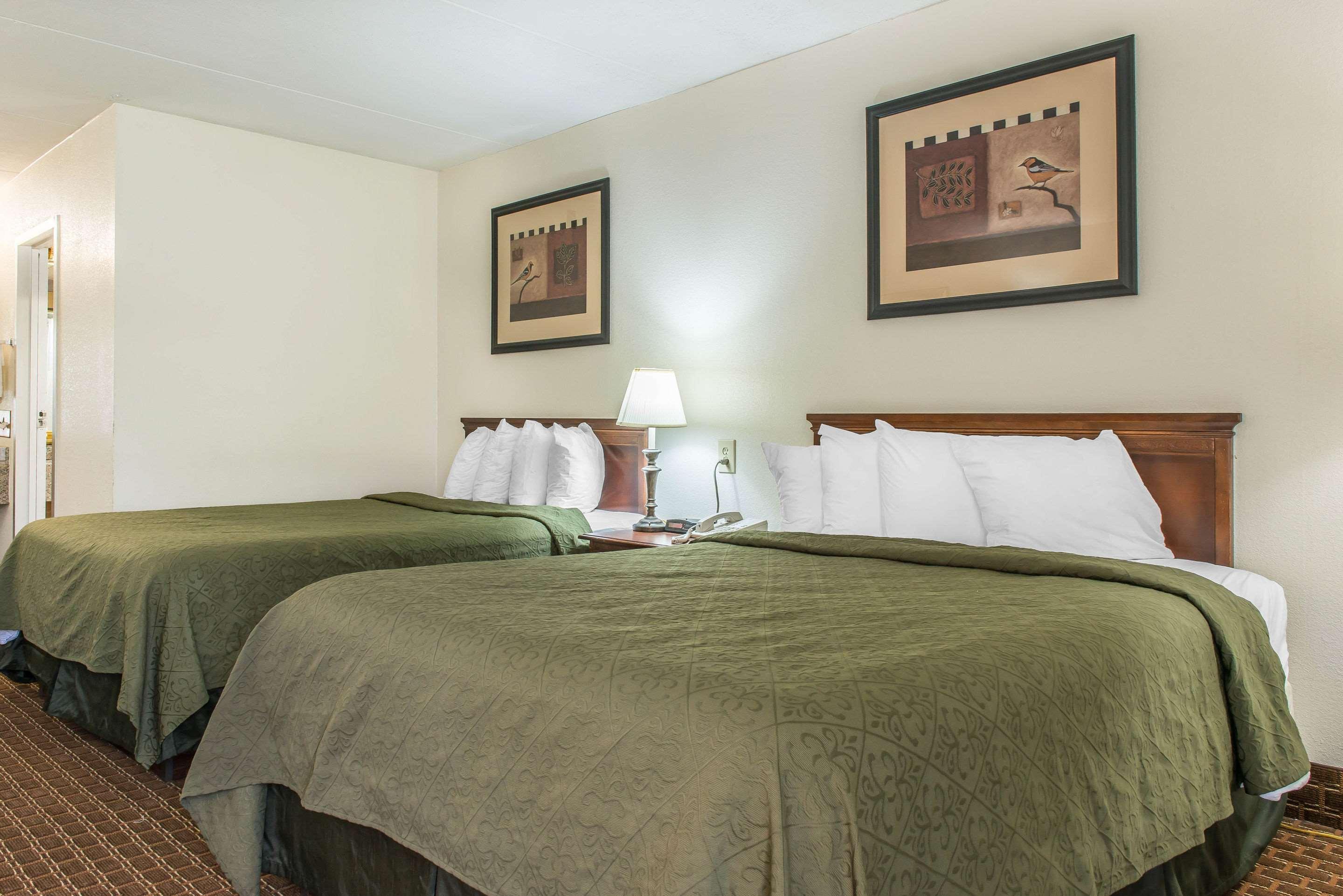 Hotel Rodeway Brookville