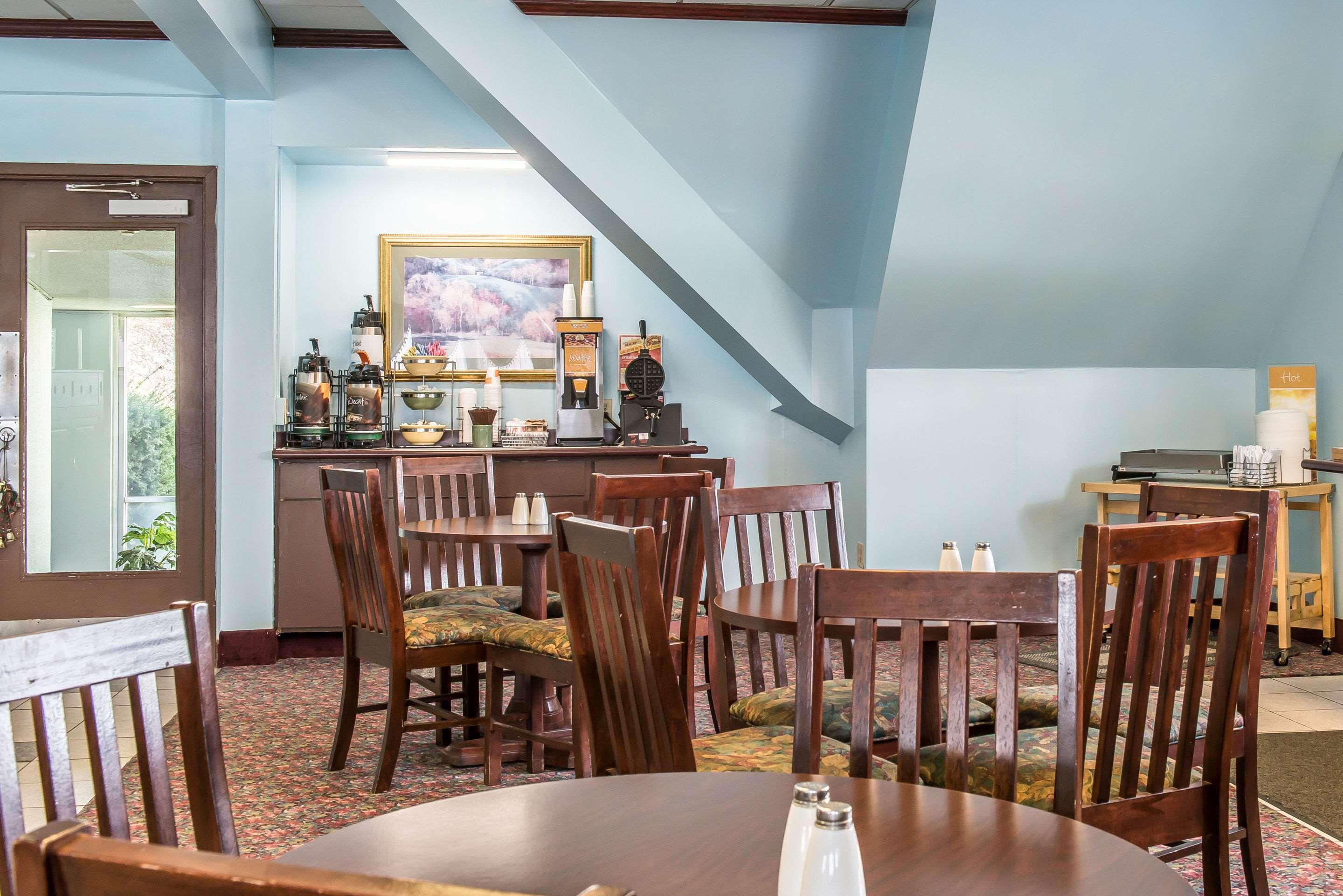Rodeway Hotel Brookville