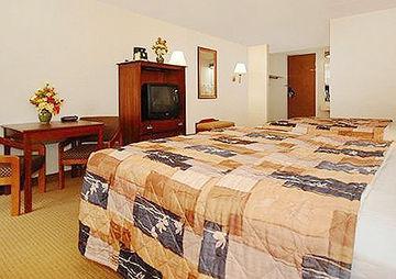 Hotel Rodeway Brookville