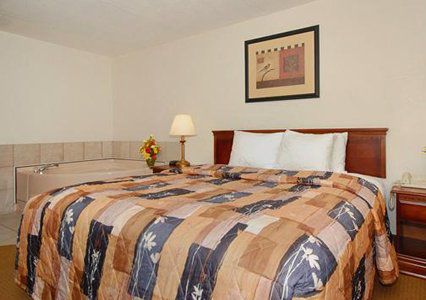 Rodeway Hotel 2*